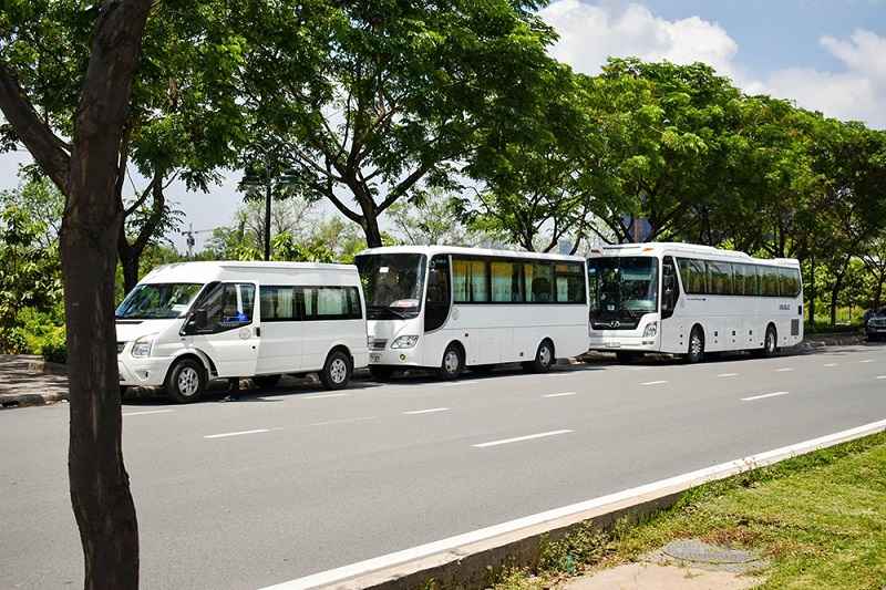 Thuê xe du lịch bao nhiêu tiền hiện nay?