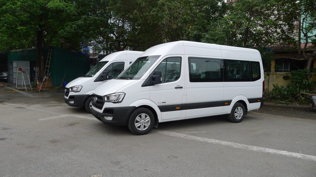Cho thuê xe 16 chỗ cho nhóm bạn du lịch
