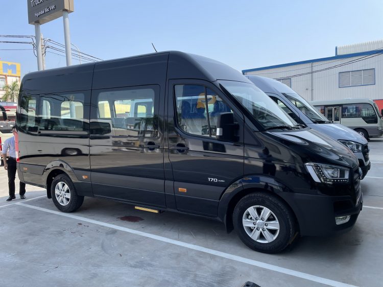 Cho thuê xe 16 chỗ đi tour dài ngày