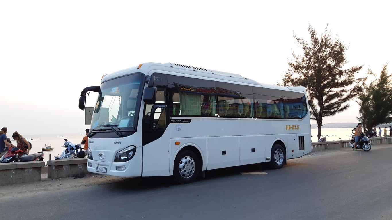Ưu điểm khi thuê xe 18 chỗ có tài xế