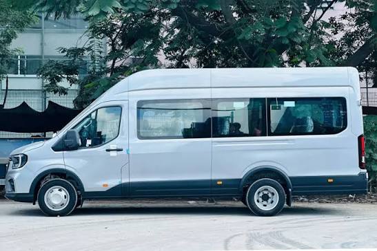 Vì sao nên Cho thuê xe 18 chỗ khi đi hành hương Tây Ninh?