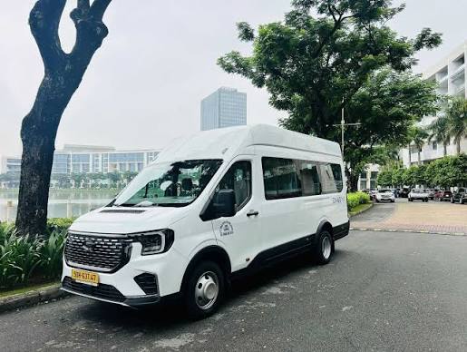 Cho thuê xe 18 chỗ có tài xế mang lại những lợi ích gì?