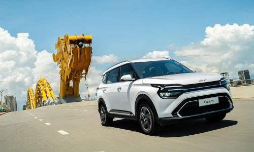 Cho thuê xe 7 chỗ đi tour giá rẻ uy tín