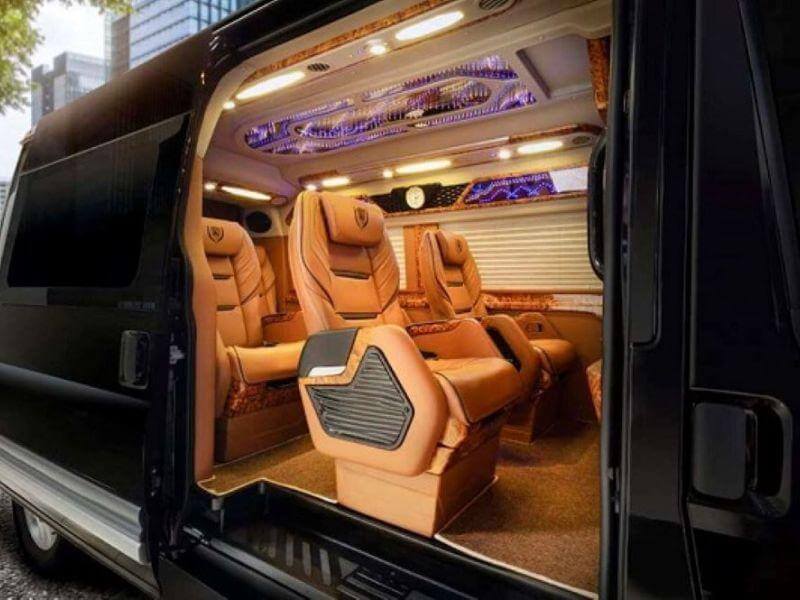 Cho thuê xe limousine có tài xế chuyên nghiệp, an toàn