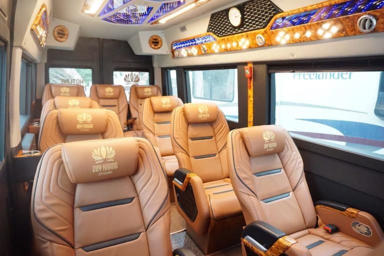 Dịch vụ cho thuê xe 18 chỗ có tài xế an toàn, đúng giờ