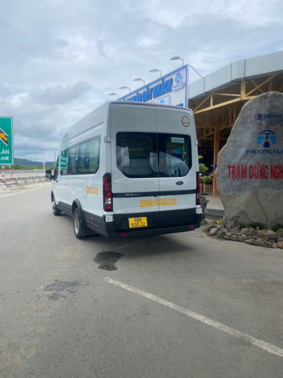 Dịch Vụ Cho Thuê Xe 18 Chỗ Chuyên Nghiệp tại thảo my