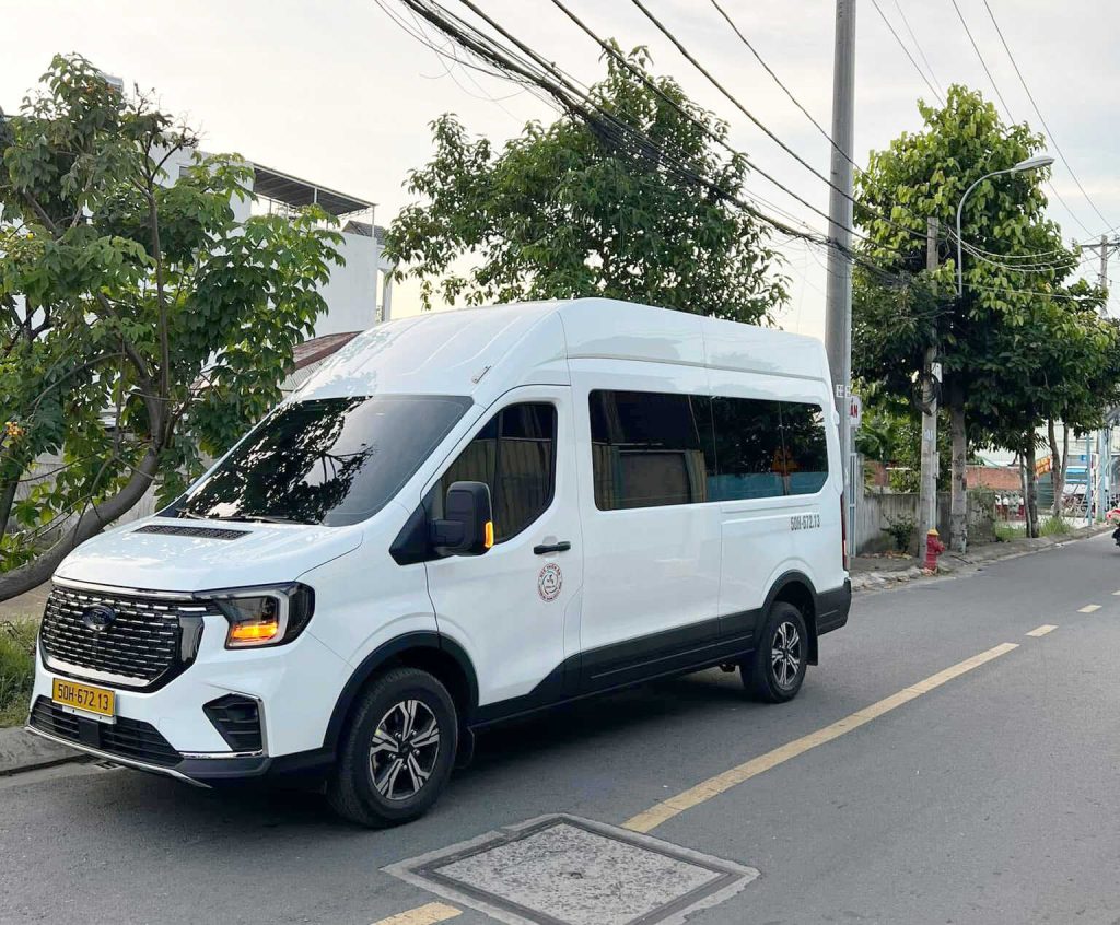 Dịch vụ thuê xe 16 chỗ tiện lợi, nhanh chóng