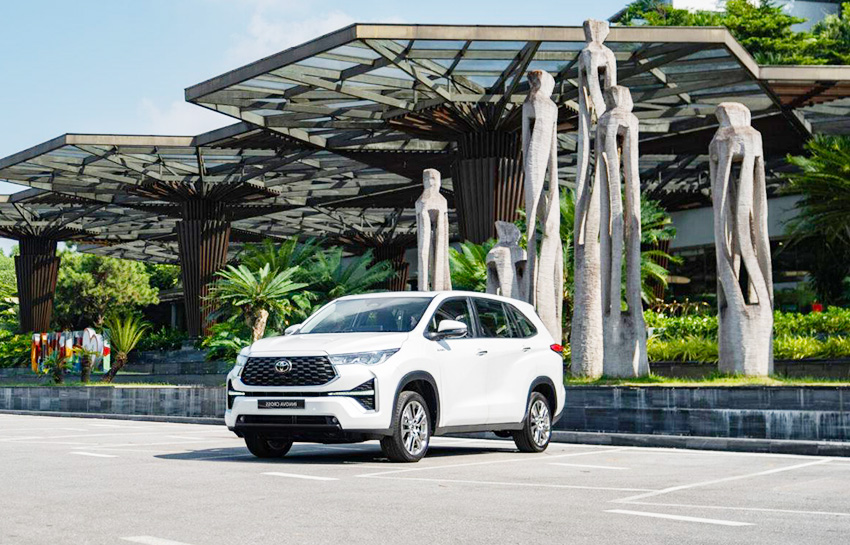 Dịch vụ thuê xe 7 chỗ cho khách đoàn