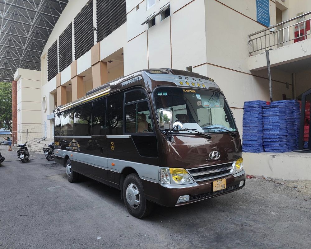 Những yếu tố cần lưu ý khi Thuê xe 18 chỗ tại thuê xe thảo my