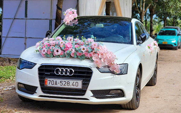 Quy Trình Thuê Xe Cưới Hỏi 7 Chỗ