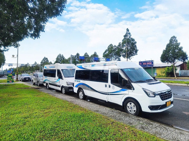 Thuê xe 16 chỗ cho chuyến du lịch