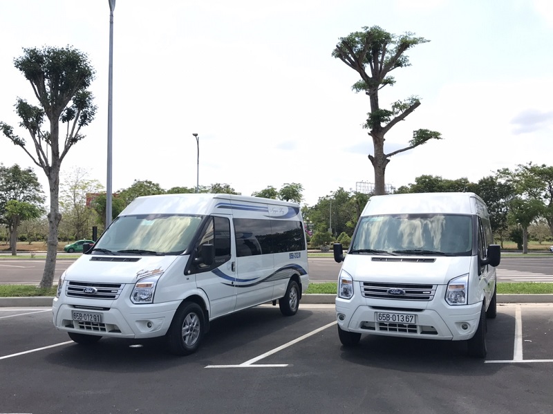 Thuê xe 16 chỗ cho chuyến du lịch