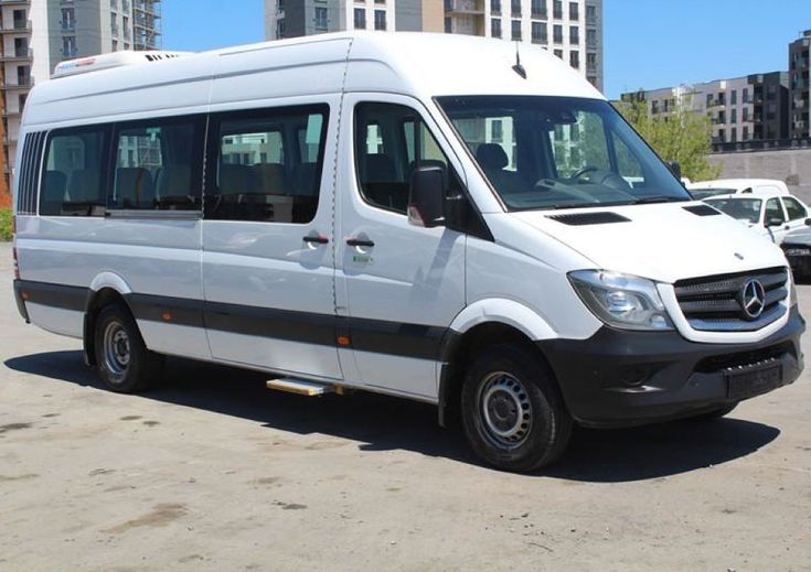 Quy Trình Đặt Dịch Vụ Thuê Xe 16 Chỗ Đi Biển Nhanh Chóng Tại Thảo My