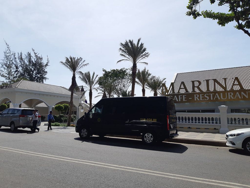 Thuê xe 16 chỗ đi tour miền Tây