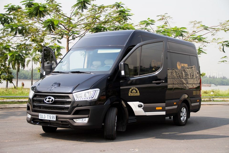 Thuê xe 16 chỗ tự lái uy tín, thủ tục nhanh gọn