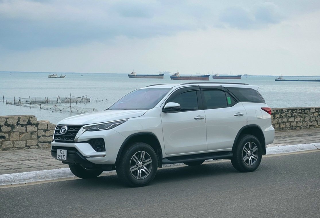 Thuê xe 7 chỗ đi tour trong nước tiện nghi