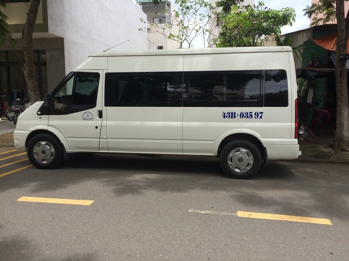 Thuê xe tự lái 16 chỗ giá tốt, xe đời mới