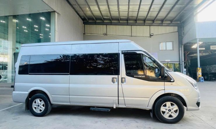 Thuê xe tự lái 16 chỗ phục vụ công tác, du lịch