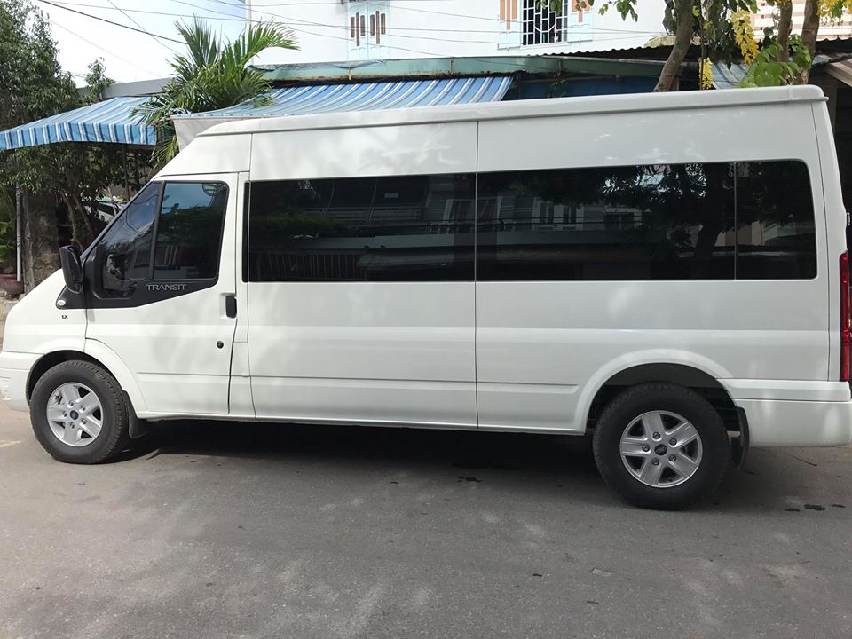 Thuê xe tự lái 16 chỗ phục vụ công tác, du lịch