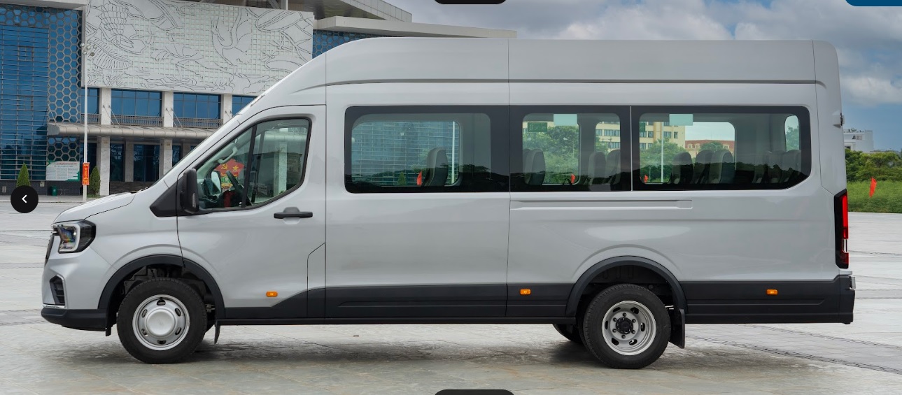 Thuê xe tự lái 18 chỗ rộng rãi, tiện nghi