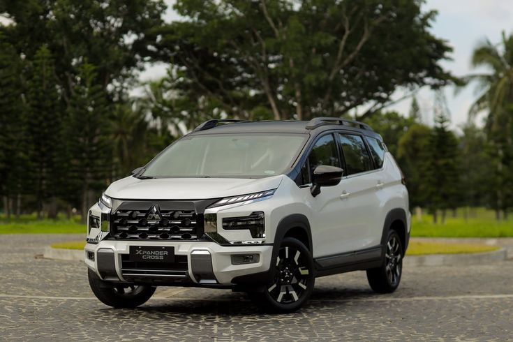 Xe Tự Lái Cho Gia Đình An Toàn, Rộng Rãi Tiện Nghi