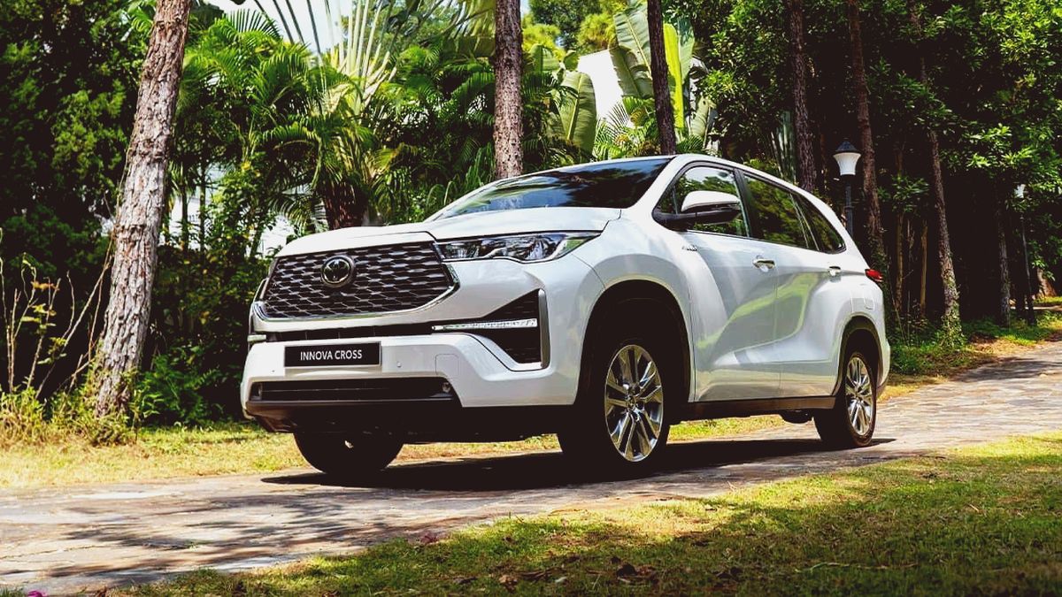 Xe Tự Lái Cho Gia Đình An Toàn, Rộng Rãi Tiện Nghi