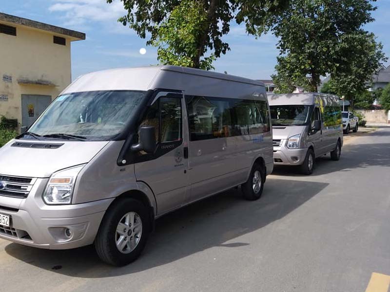 Vì sao nên thuê xe đưa đón nhân viên TPHCM?