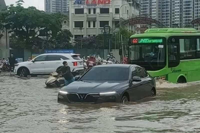 Xe ngập nước phải làm sao để xử lý?